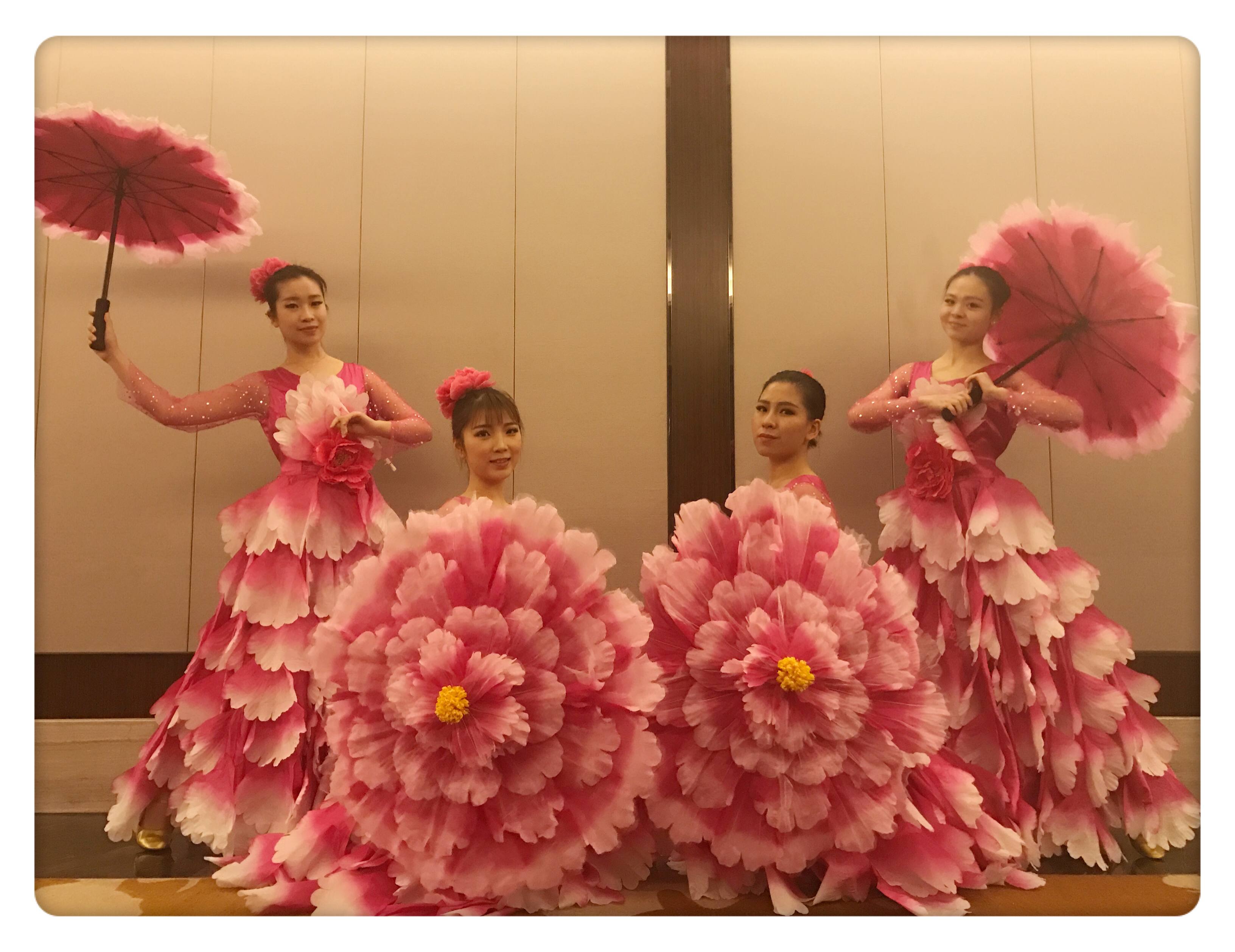 大气开场舞蹈《花开中国》有气势！哈尔滨市第一职业学校